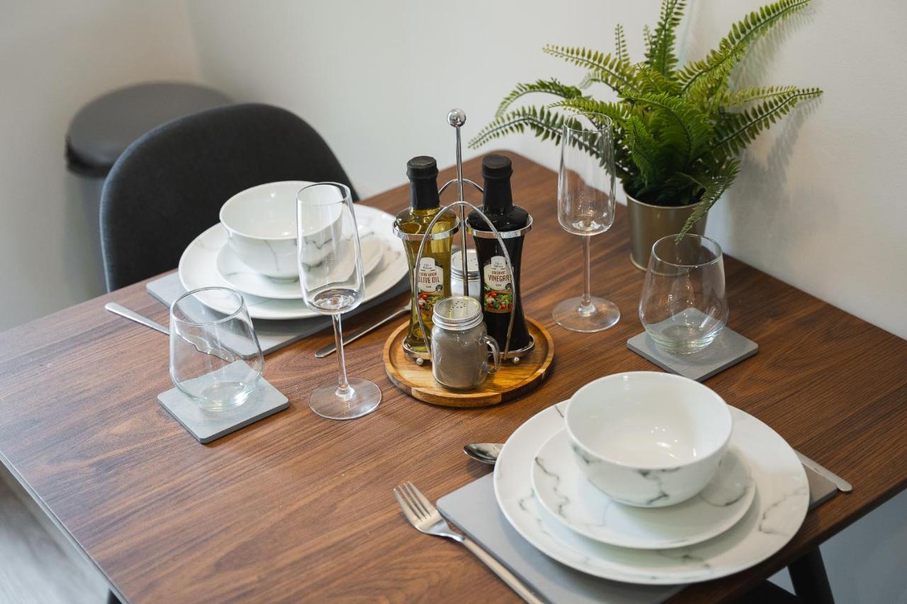 Modern 1-Bed Apartment - City Centre - Free Wi-Fi - New - Манчестер Экстерьер фото
