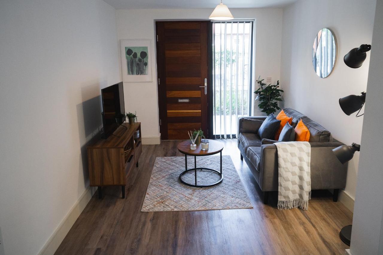 Modern 1-Bed Apartment - City Centre - Free Wi-Fi - New - Манчестер Экстерьер фото